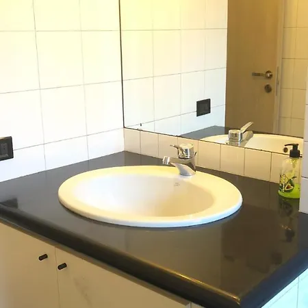 דירה Moderno Vicino Stazione E Centro Citta אלסנדריה