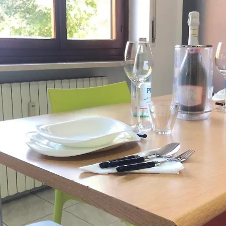 Moderno Vicino Stazione E Centro Citta דירה *